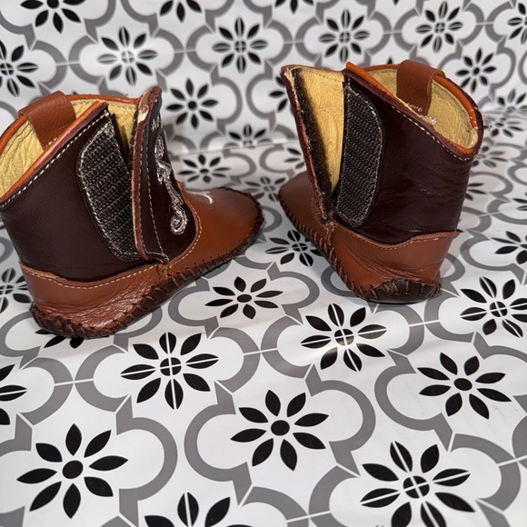 Meylan Baby unisex brown and tan leather western cowboy boots 6-9 months - Picture 10 of 15